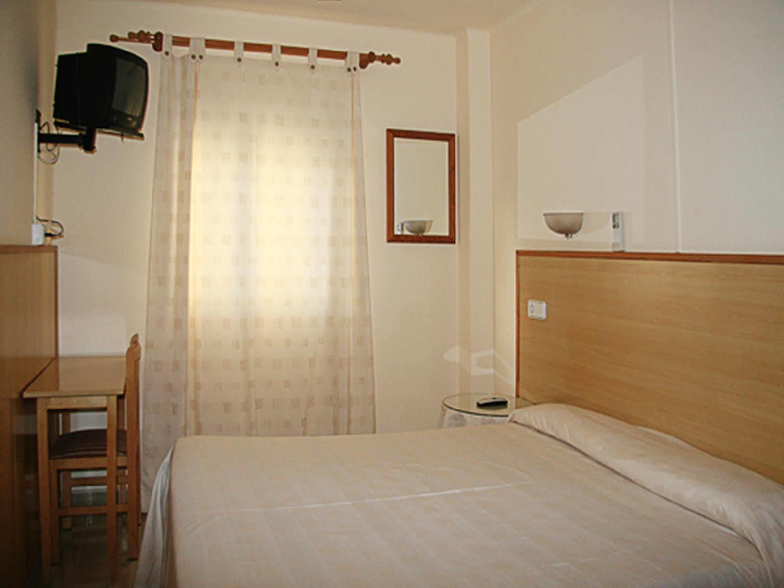 Hostal Residencia Europa Punico İbiza Kenti Dış mekan fotoğraf
