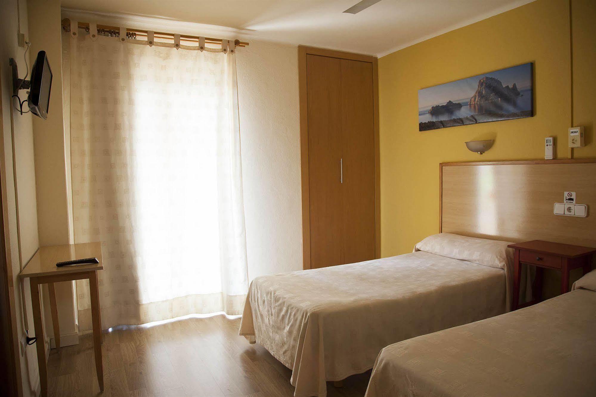 Hostal Residencia Europa Punico İbiza Kenti Dış mekan fotoğraf