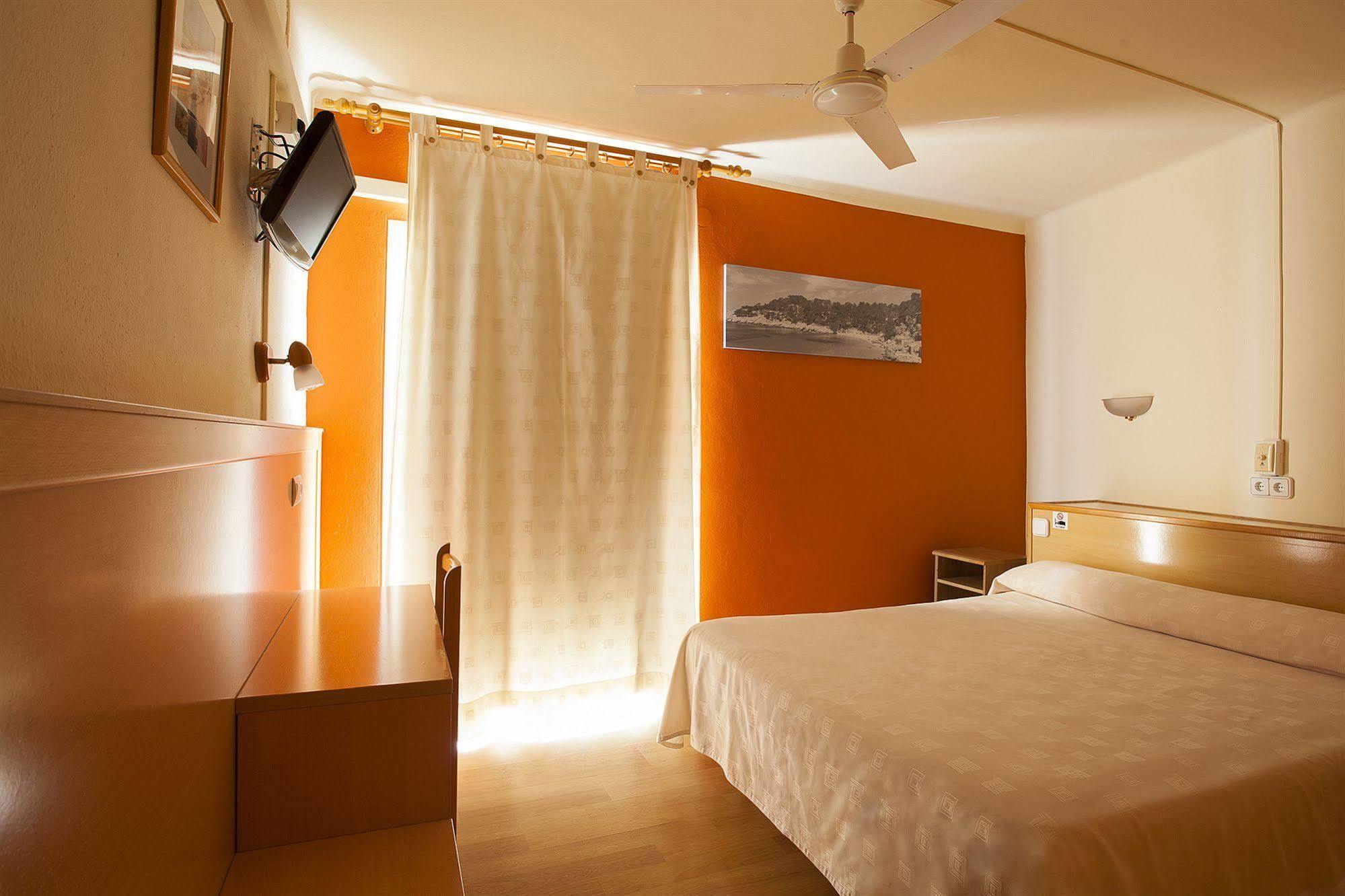 Hostal Residencia Europa Punico İbiza Kenti Dış mekan fotoğraf